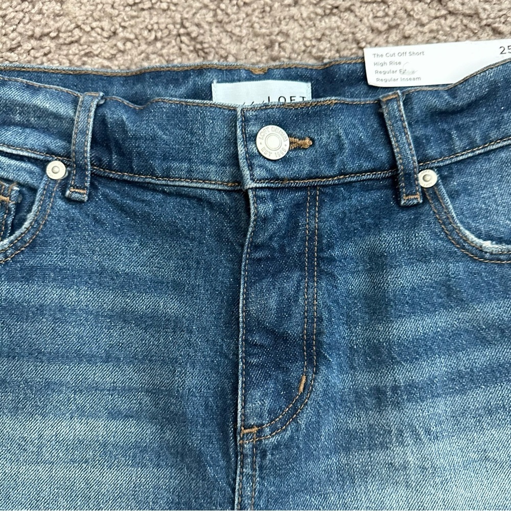 Loft The Cut Off Denim Short Womens Size 25 - Picture 5 of 12